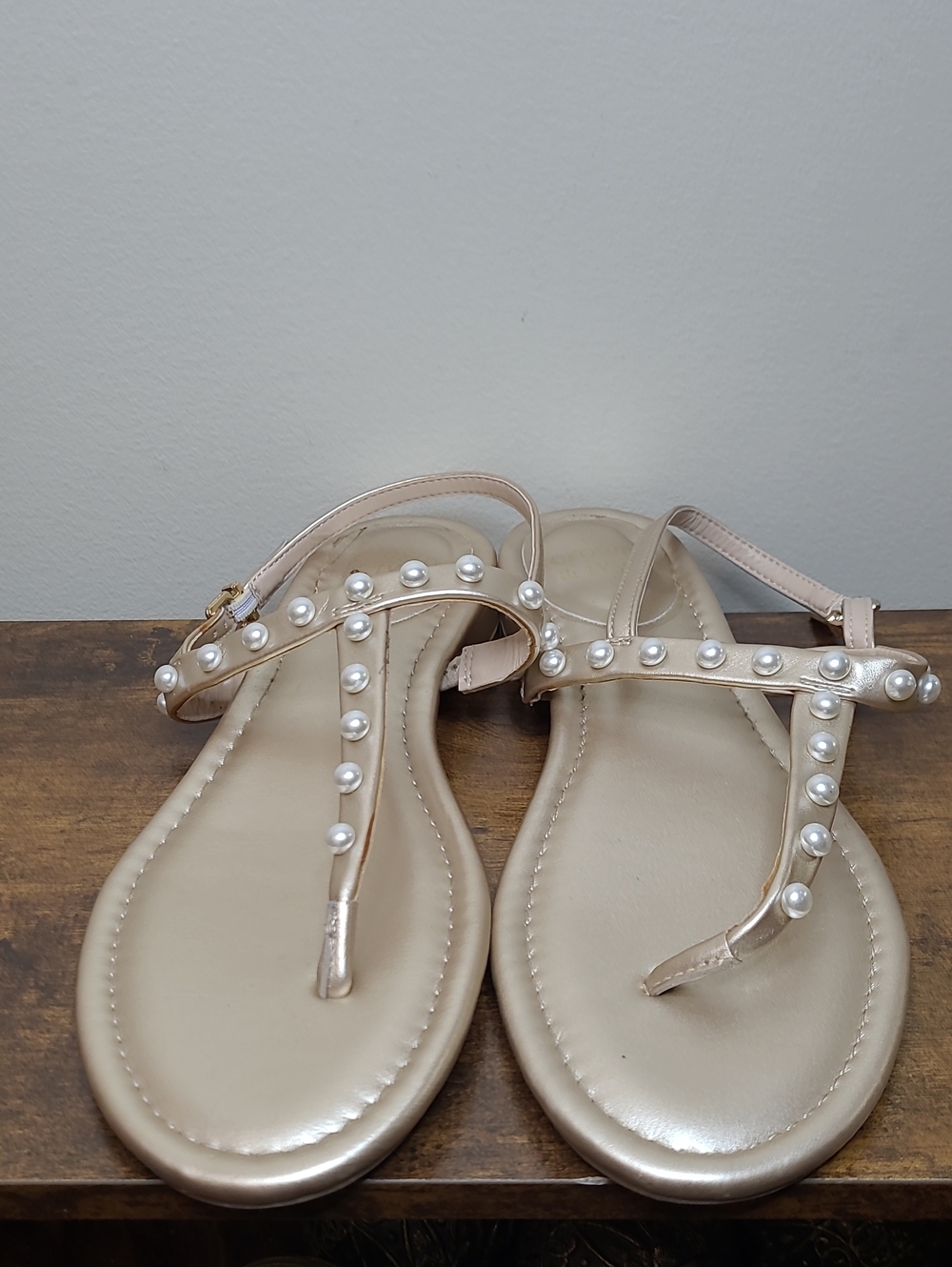 Crown & Ivy Champagne Gold Pearl-Studded T-Strap Sandals size 10